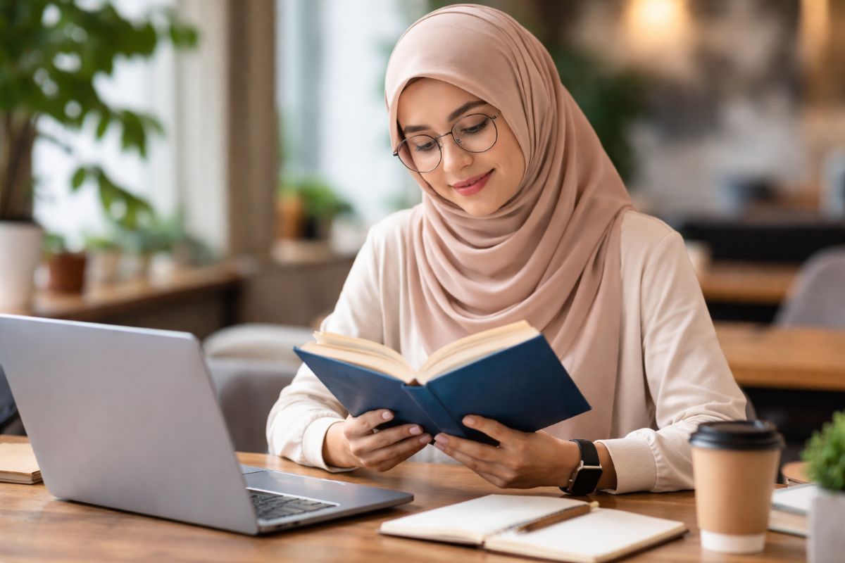 5 Tools AI untuk Membaca Banyak Jurnal dengan Cepat